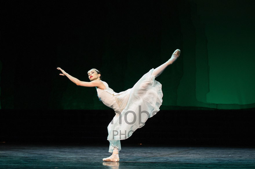 Cinderella-Mariinsky-JHO-3321